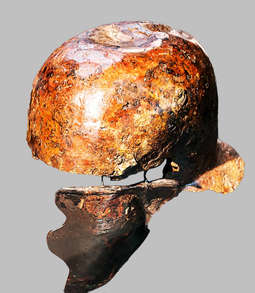 Fragments of the Batavian helmet from Xanten