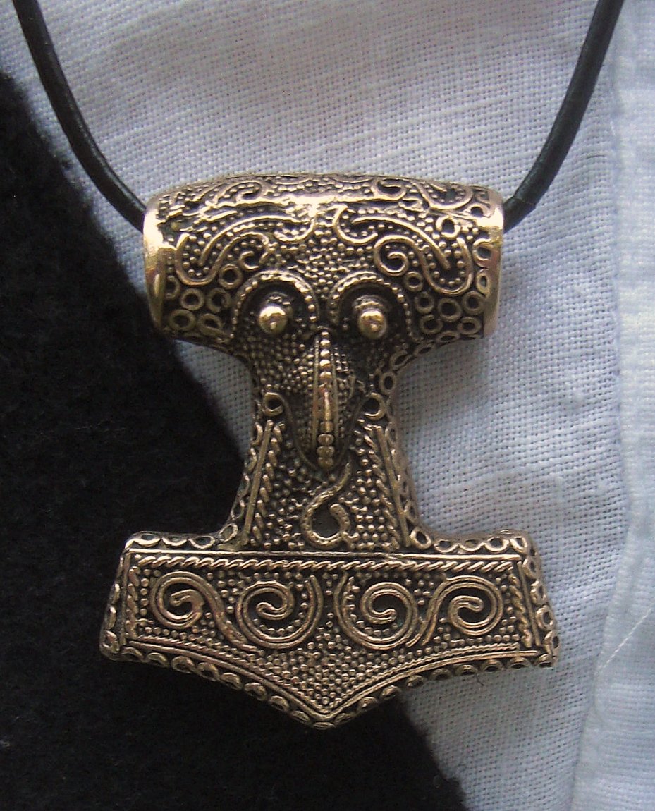 Thor’s-hammer amulet (replica of a find from Skåne).