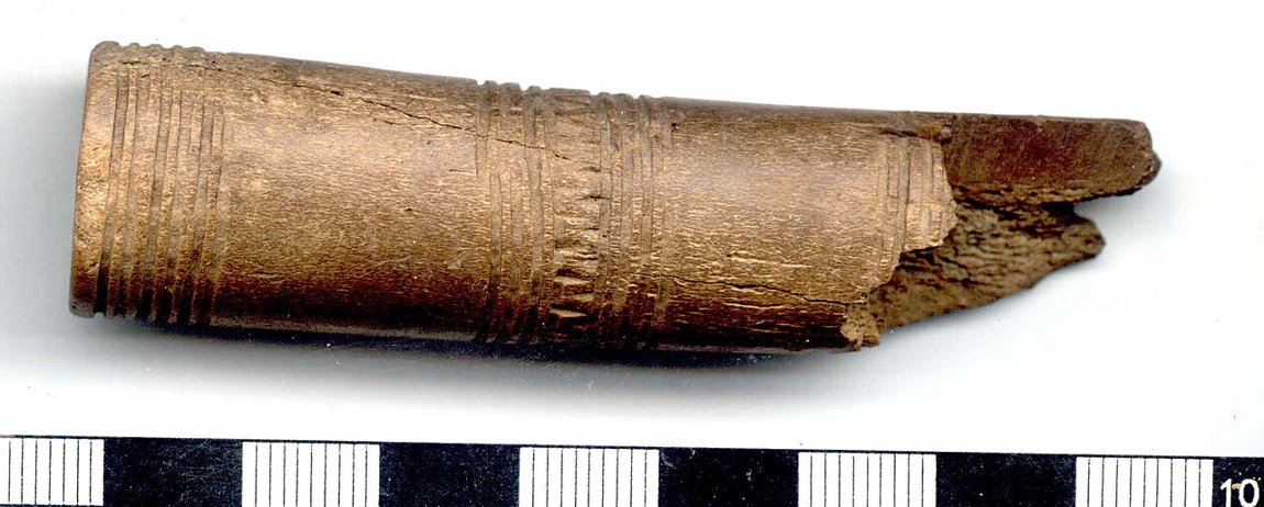 Wikingerzeitlicher Kamm aus Geweih — Kämme gehören zu den häufigsten Alltagsfunden.